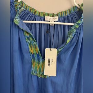 🦋 Current Air Vibrant Blue Top with Multicolor Trim Women’s Size Small NWT 🦋